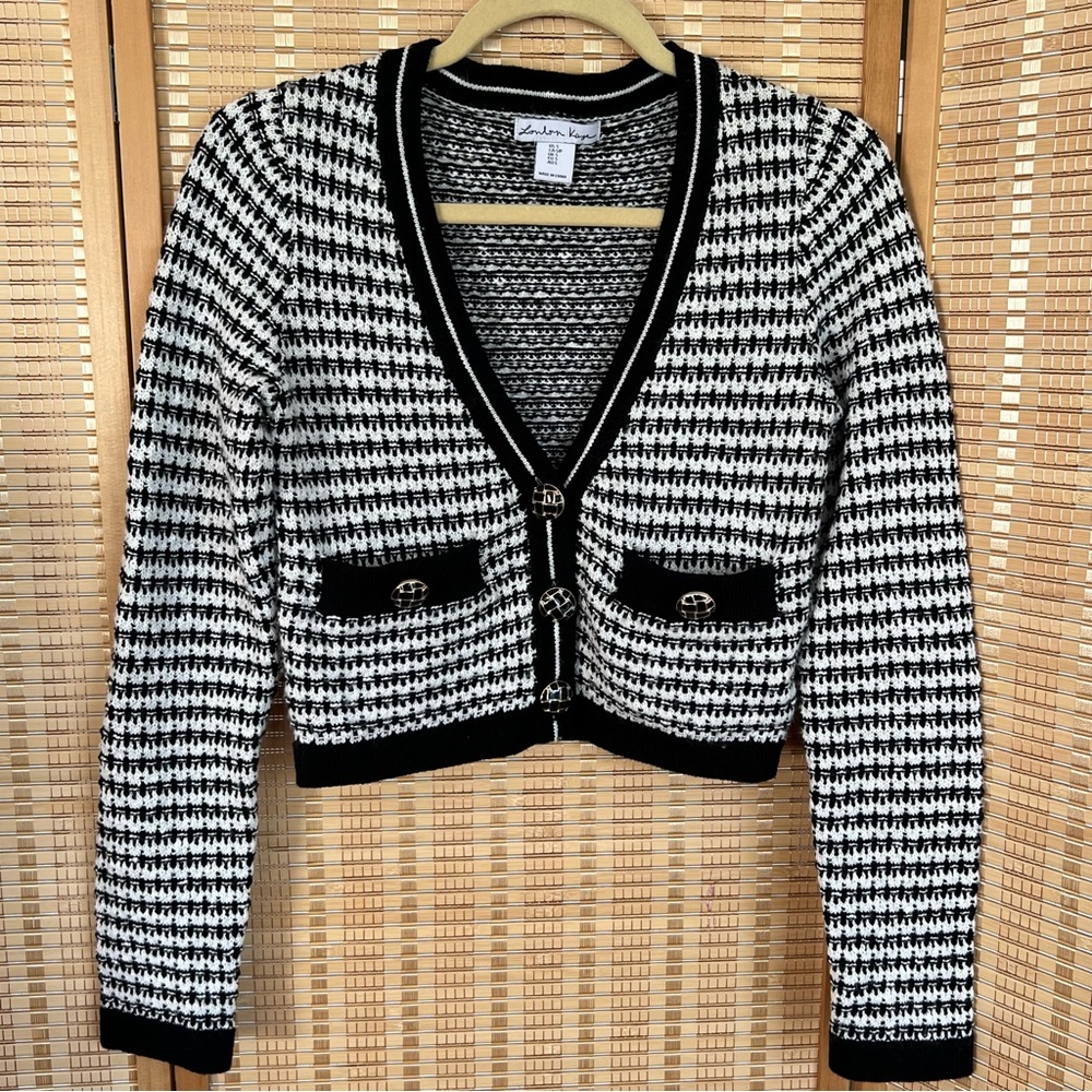 London Kaye Black And White Women's Sweater